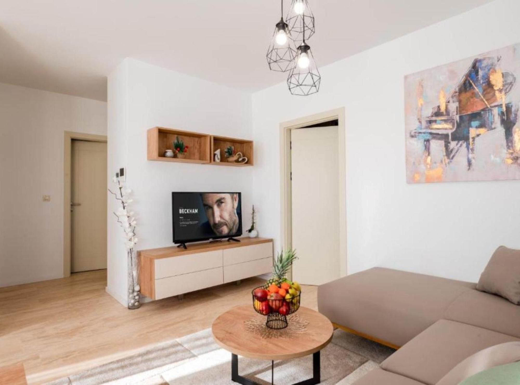 Apartment Kona - Free Parking & Self Check-In Ivanja Reka エクステリア 写真