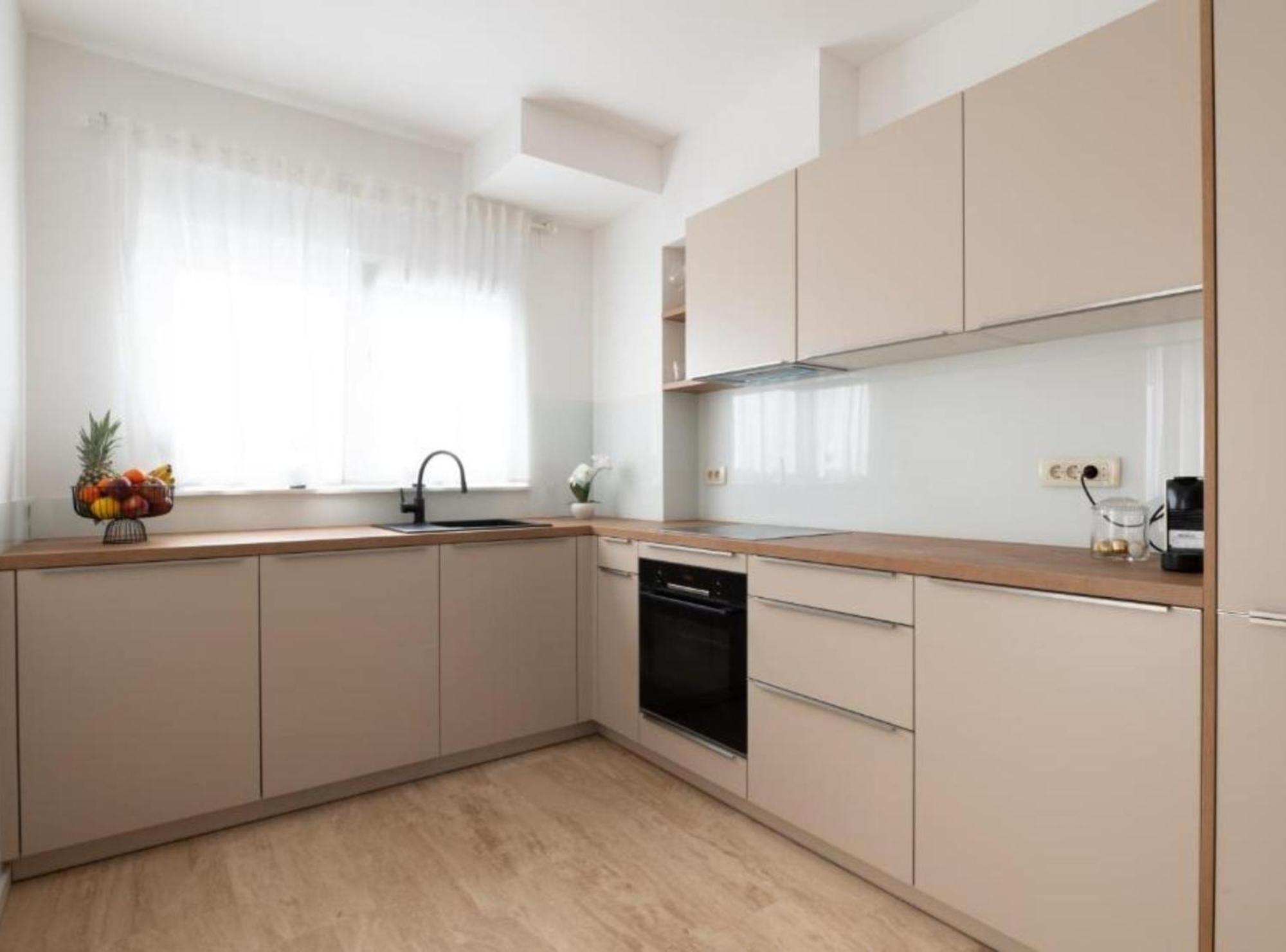 Apartment Kona - Free Parking & Self Check-In Ivanja Reka エクステリア 写真